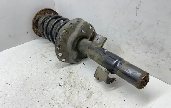 Volvo V60 Front shock absorber with coil spring 31262902