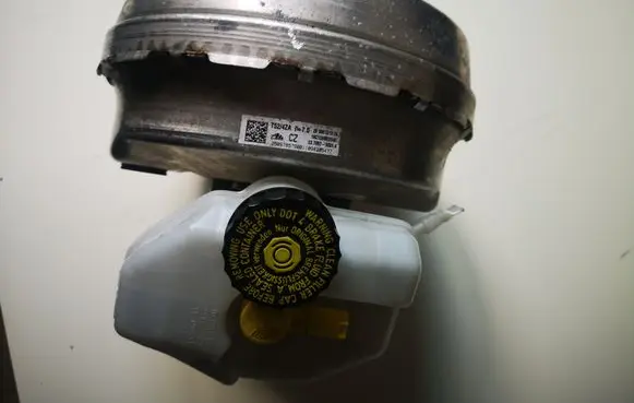 BMW 5 G30 G31 Vacuum pump 29686121004