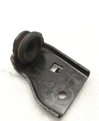 Jeep Cherokee Radiator mount bracket 52022379AA 18956B