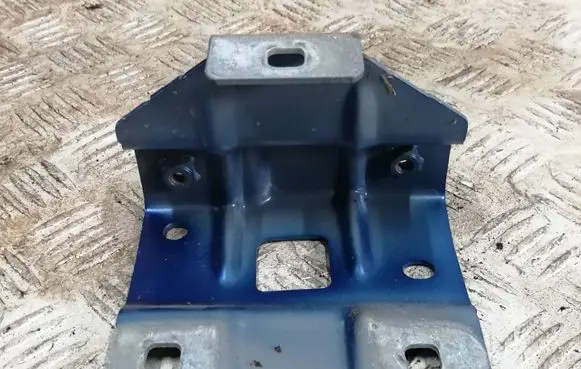 Dacia Sandero III Fender mounting bracket 651407058R