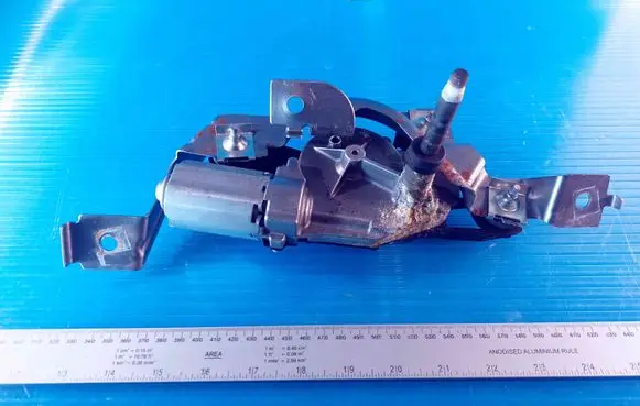 Ford Fiesta Rear window wiper motor 8A61A17K441AE C83HE 0390201252