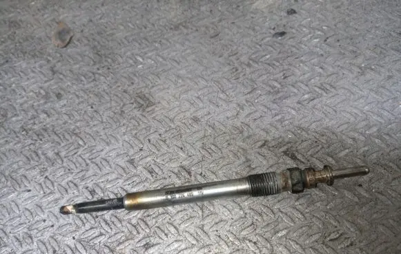 Opel Zafira A Glow plug 0100226489