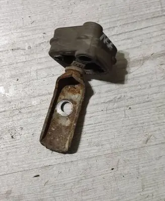 Mercedes-Benz GLA W156 X156 Muffler mount bracket/holder A2314920044