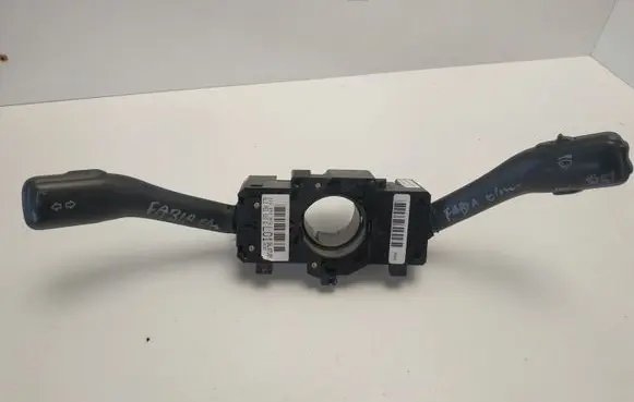 Skoda Fabia Mk1 (6Y) Indicator stalk 8L0953513G 4B0953503H