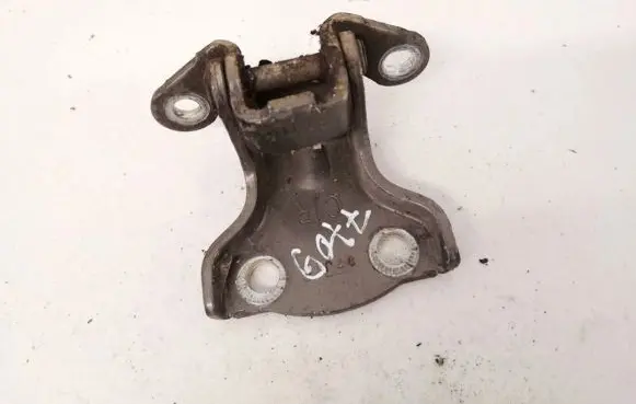 Opel Antara Rear door lower hinge