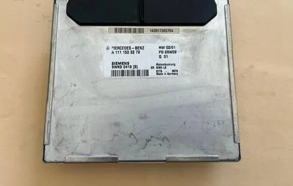 Mercedes-Benz C W203 Engine control unit/module A1111533379 5WK90418