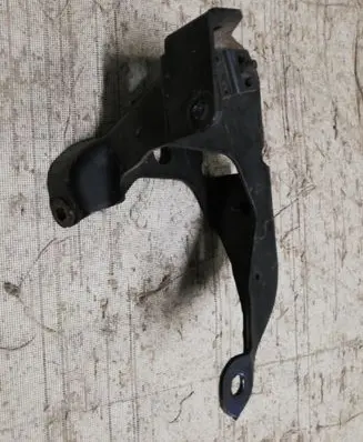 Chrysler Grand Voyager V Engine mounting bracket 04721910AB