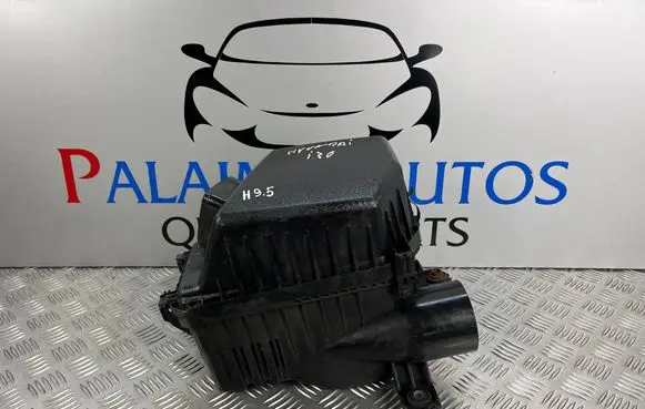 Hyundai i30 Air filter box 28110A5800