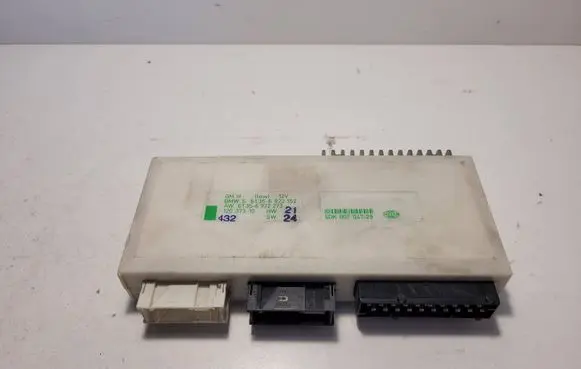 BMW 5 E39 Comfort/convenience module 6922152 5DK00704729 6922273