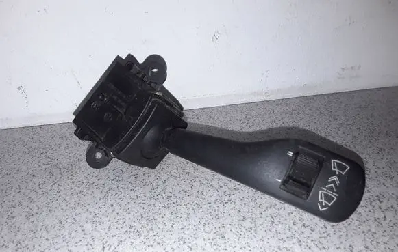 BMW 5 E39 Wiper control stalk 8363669