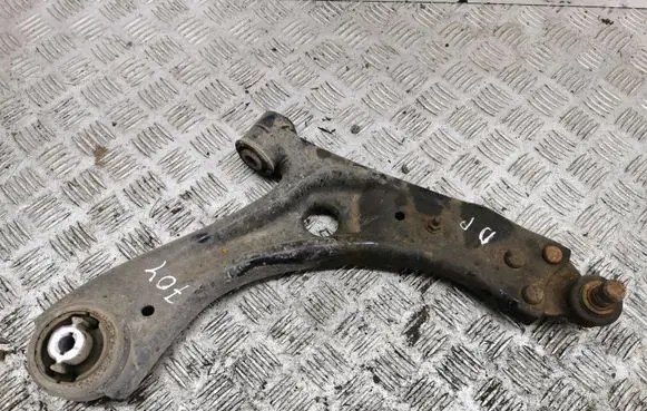 Ford Focus Front lower control arm/wishbone