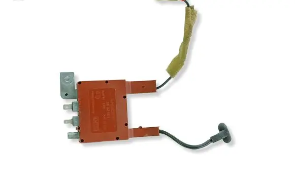 Volvo S60 Aerial antenna amplifier 8637601