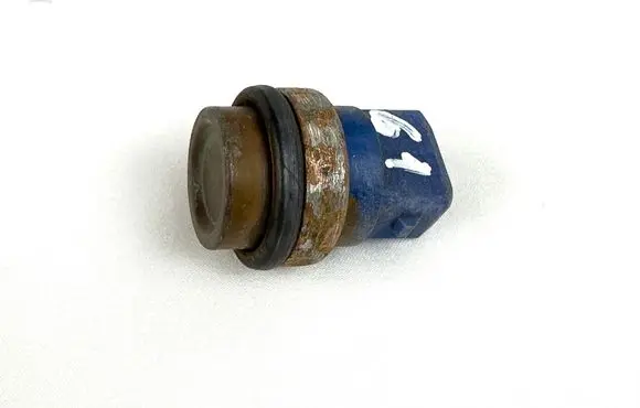 Coolant temperature sensor