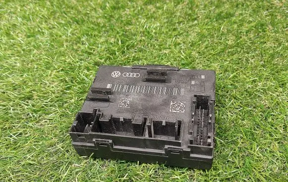 Audi A4 S4 B8 8K Door control unit/module 8T0959792M