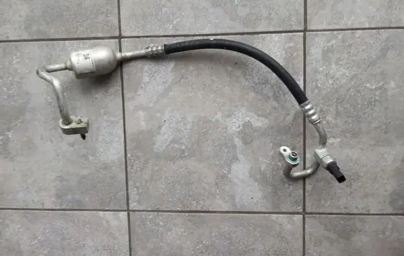 Tesla Model X Air conditioning (A/C) pipe/hose