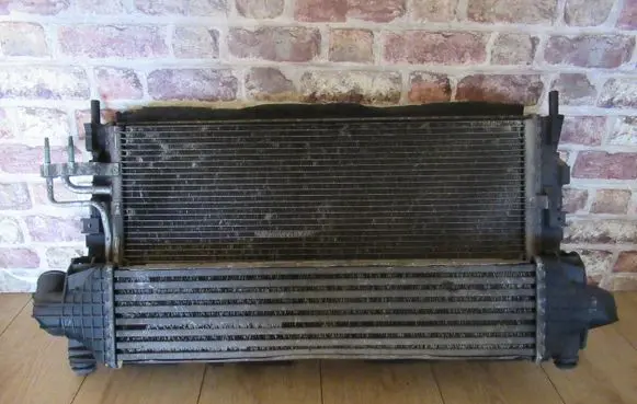 Ford Focus Coolant radiator
