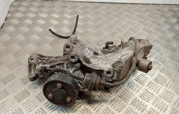 BMW 1 F20 F21 Generator/alternator bracket 