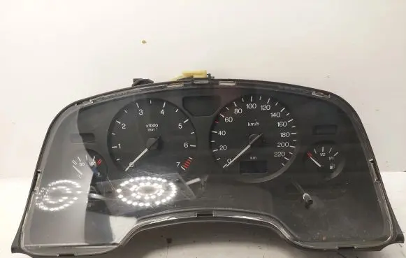 Opel Zafira A Speedometer (instrument cluster) 09228760 D300101 351187000