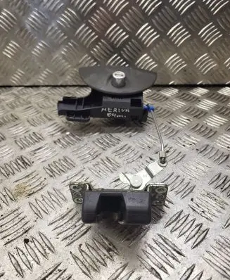 Loading door lock