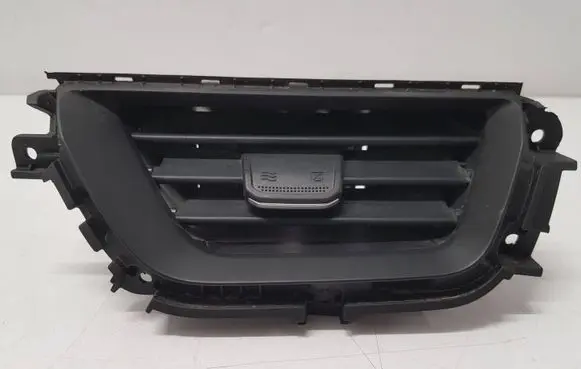 Renault Arkana Dashboard side air vent grill/cover trim 682113392R