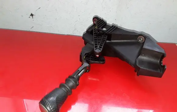 Nissan Qashqai Gear shifter/selector JD500 50311338