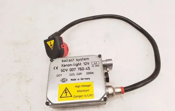BMW 5 E39 Headlight ballast module Xenon 5DV00776045