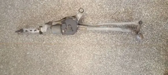 Front wiper linkage