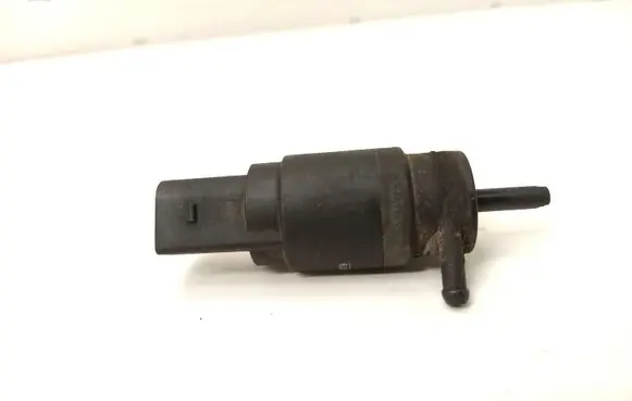 Mercedes-Benz C W203 Windscreen/windshield washer pump 3090179