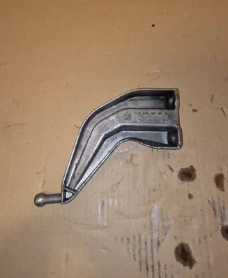Mercedes-Benz C W204 Engine mounting bracket A6460160238