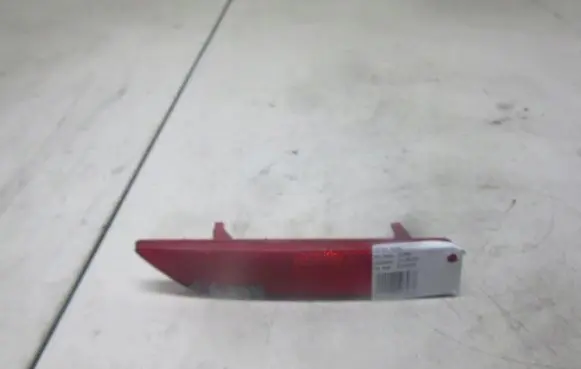 Toyota RAV 4 (XA30) Rear tail light reflector
