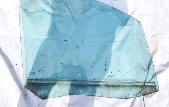 Fiat Ulysse Front door window glass four-door