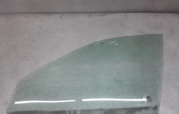 Seat Toledo II (1M) Front door window glass four-door