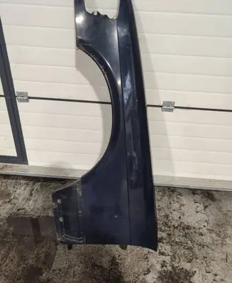 Mercedes-Benz 380 560SEC C126 Fender