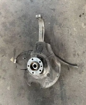 Alfa Romeo Stelvio Front wheel hub spindle knuckle 505631280