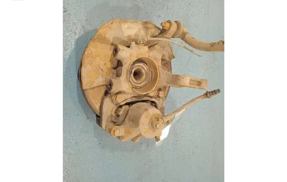 Hyundai Tucson JM Front wheel hub spindle knuckle