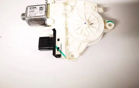 Tesla Model Y Rear door window regulator motor g59255100