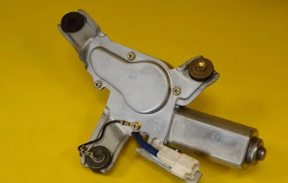 Toyota RAV 4 (XA10) Rear window wiper motor