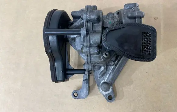 Opel Astra K Oil pump 55489324