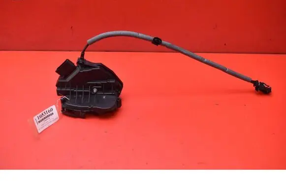 Ford Focus Front door lock BM5AA21813AD