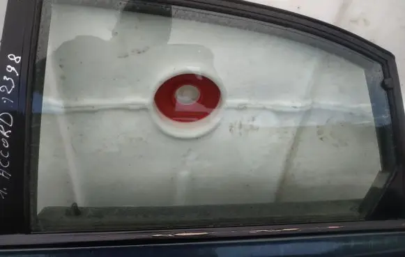 Honda Accord Rear door window glass