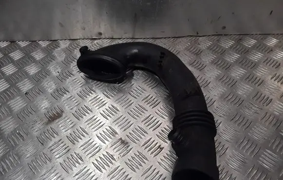 BMW 5 E60 E61 Air intake hose/pipe 7786013 10866710