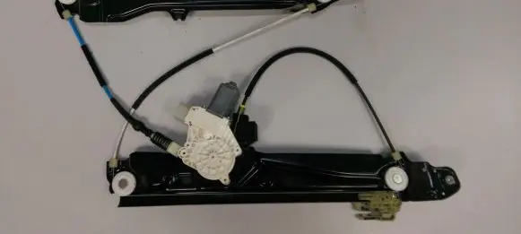 BMW 5 F10 F11 Front door electric window regulator 7182131