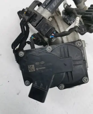 Volkswagen Golf VII Throttle valve