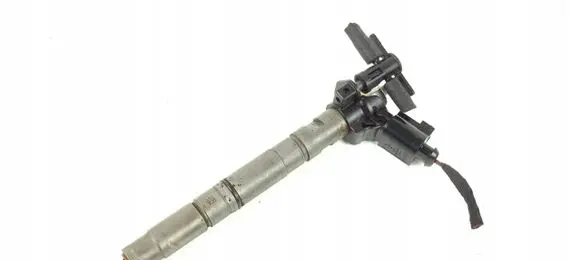 Audi A4 S4 B6 8E 8H Fuel injector 03L130277