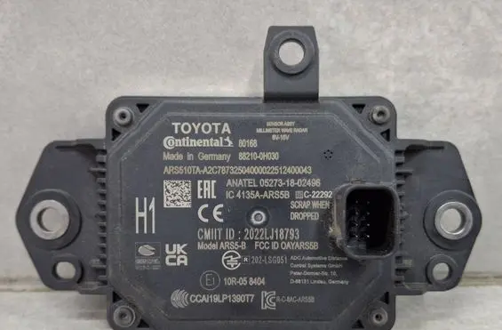 Toyota Aygo X Distronic sensor radar 882100H030 2022LJ18793 4135AARS5B