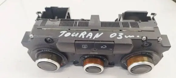 Volkswagen Touran I Climate control unit 