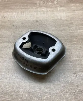 Mercedes-Benz 190 W201 Engine mounting bracket 2012411713