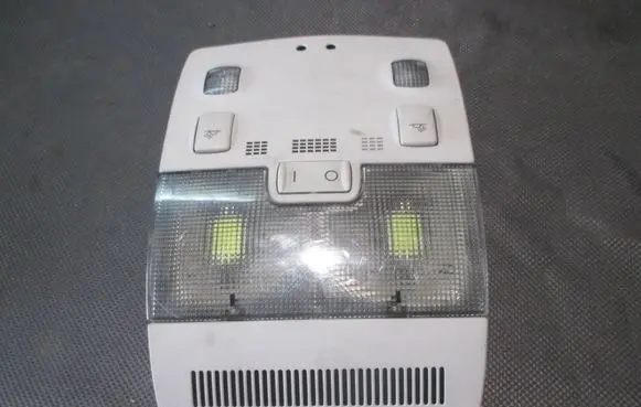 Audi A3 S3 8P Front seat light 8E0947565