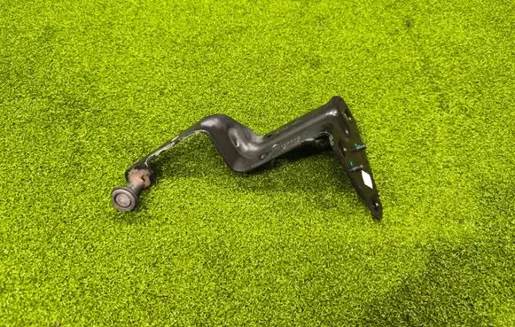 Renault Master III Sliding door upper roller guide/hinge 777946809R