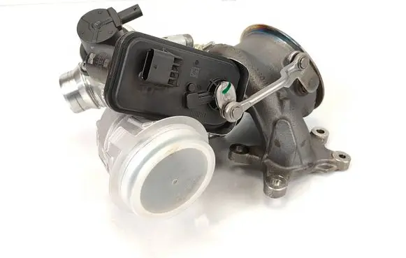 BMW X1 U11 Turbo 7952755